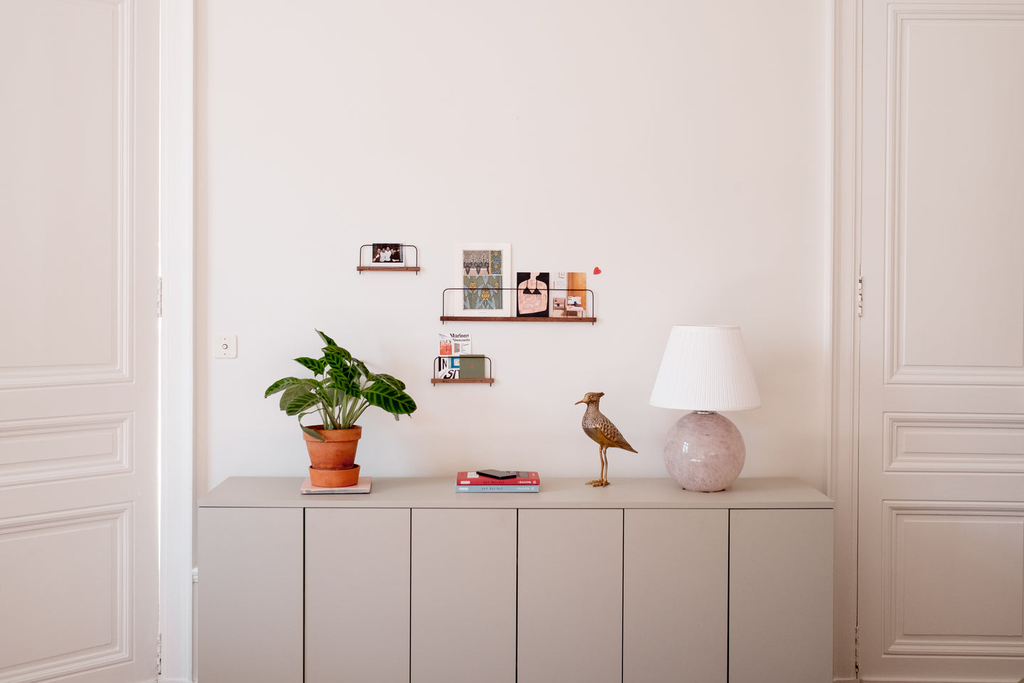 Etagère photos Super-poses - Ondes rose clair - modèle medium