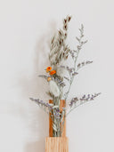 Décoration murale : soliflore en bois massif pour fleurs séchées
